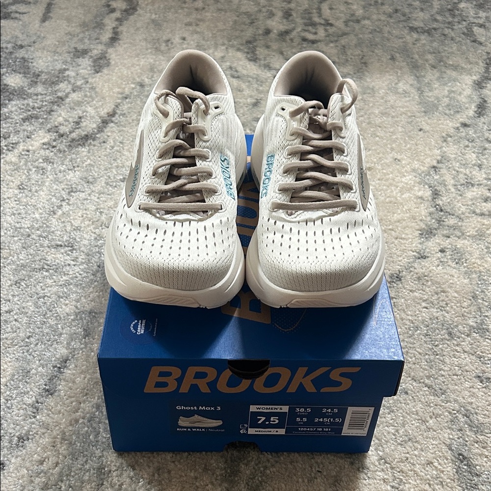 BRAND NEW Brooks Ghost Max 3 Running Shoes